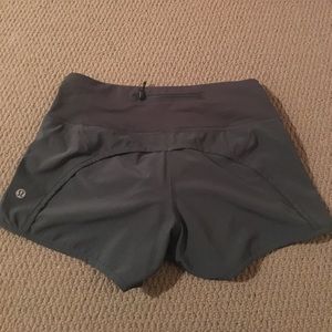 lululemon shorts size 2